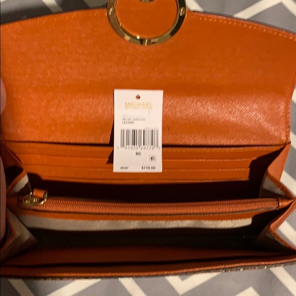 Wallet - Picture 3 of 4